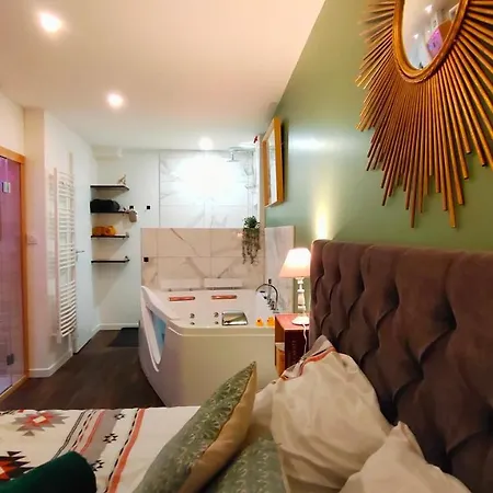 Lägenhet Votre Escale Jungle Sauna & *