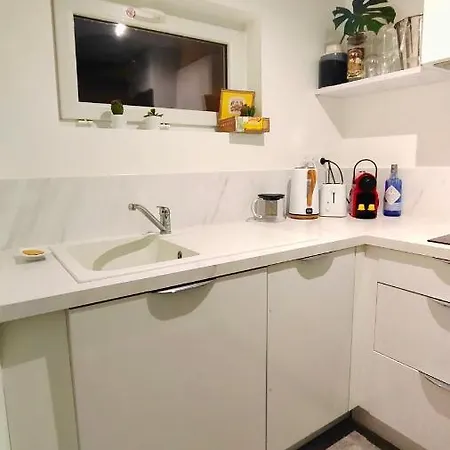 Votre Escale Jungle Sauna & Lägenhet