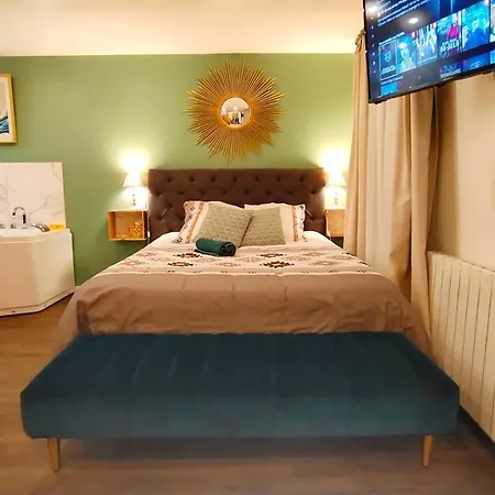 Lägenhet Votre Escale Jungle Sauna & Niort